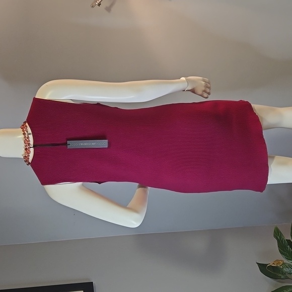 House of Harlow 1960 Magenta Ribbed Bodycon Deep V-Neck Mini Dress - Size M - Picture 3 of 10